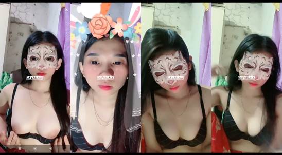 Bokep delia live colmek pamerin payudara