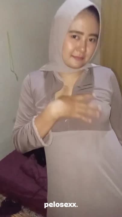 Viral,Tante jilbab pengen di puasin keponakan saat suaminya pergi kerja berakhir crot dalam (1440)