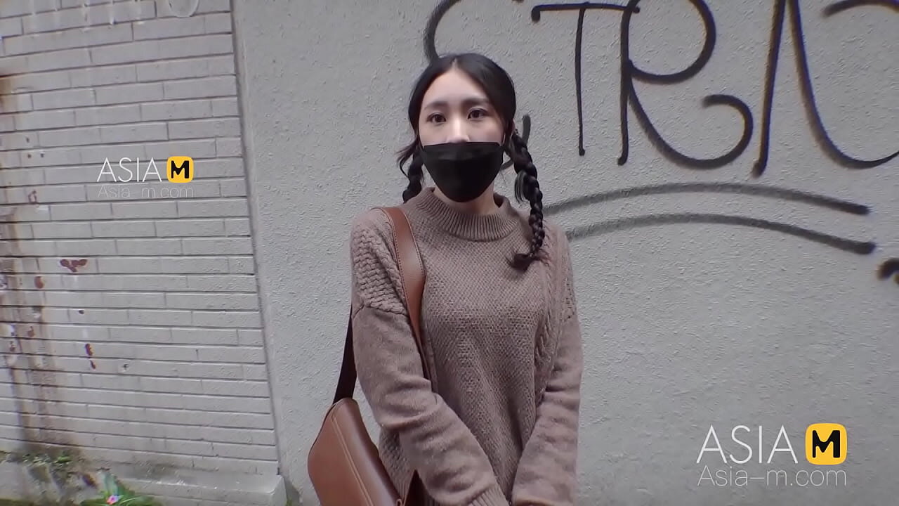 ModelMedia Asia-Street Hunting-Tan Ying Ying-MDAG-0001-Video Porno Asia Asli Terbaik